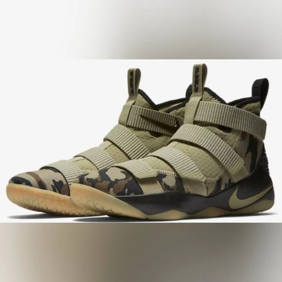 Nike Zoom LeBron Soldier XI Como Sneakers Junior Size 6.5Y MSRP $140 - Picture 1 of 9